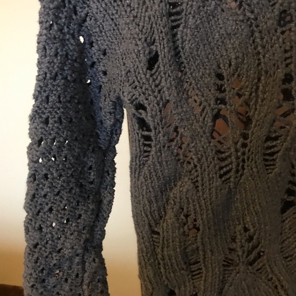 American Eagle Sweater - Picture 2 of 4